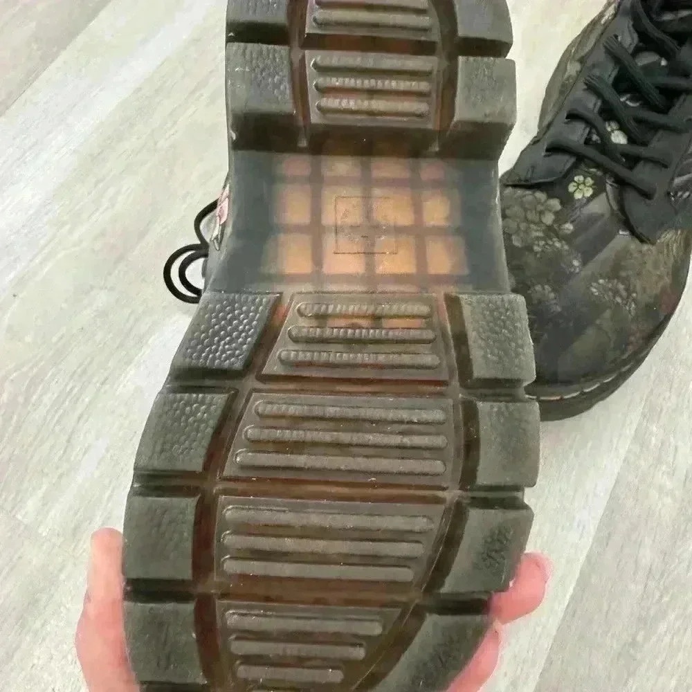 Dr Martens Boots Floral Print Black‎ Lace Up Combat Chunky Platform SZ 5 - Picture 10 of 11